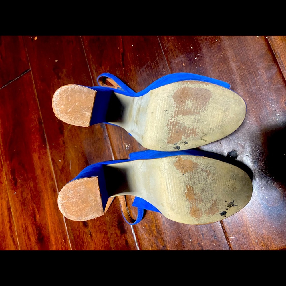 Suede - Picture 3 of 3